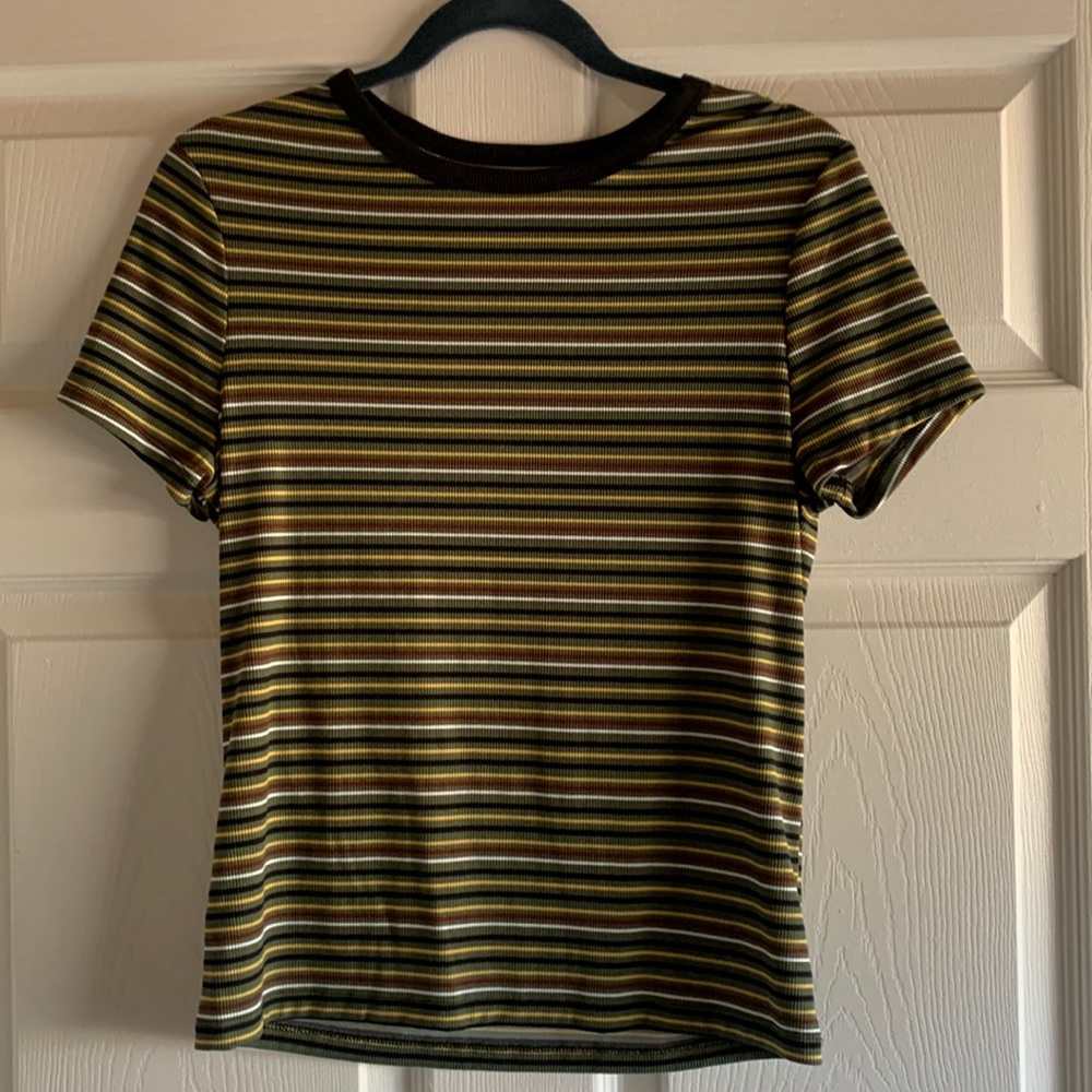 No Boundaries Women’s Large striped T shirt